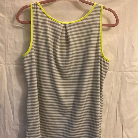 Reitmans Grey Stripped Tank Top Size Large - Picture 2 of 2